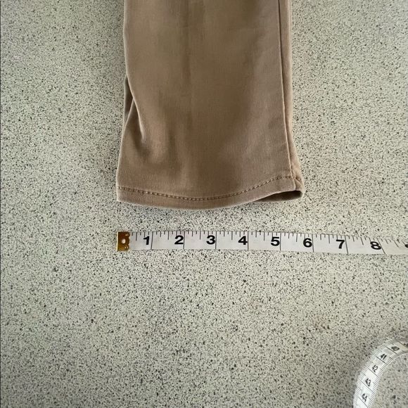 #31 Jordache mid rise skinny jeans - Picture 4 of 8